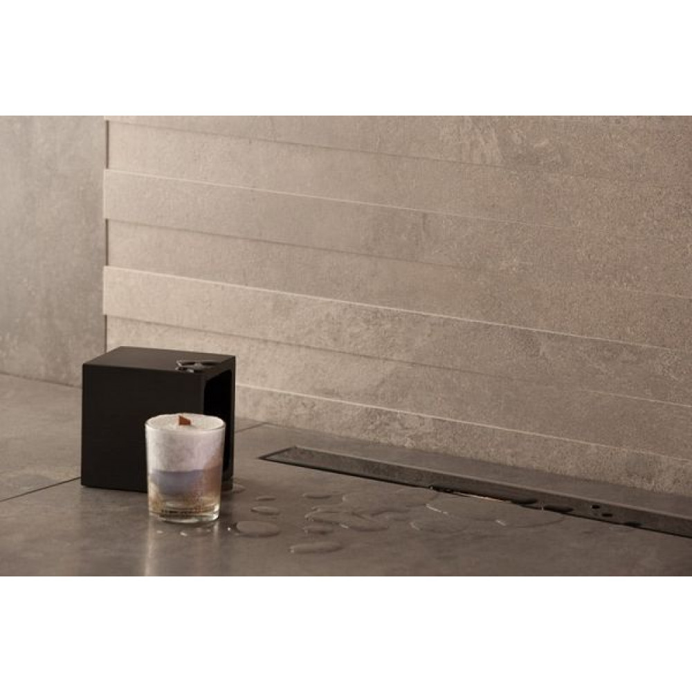 Душевой лоток Pestan Confluo Frameless Line 650 Black Glass (13701204)