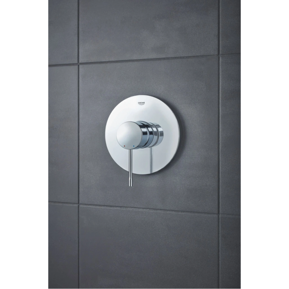 Внешняя часть смесителя для душа GROHE Essence, хром (24057001)