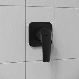 Душевая система IDDIS Optima Home с тропическим душем, матовый черный (OPHBL01i66)