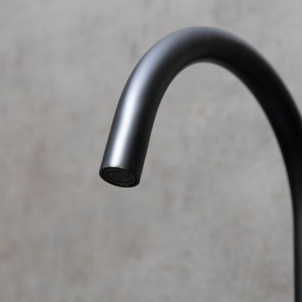 Смеситель Lemark Expert для кухни с поворотным изливом (LM5079BL)