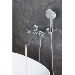 Смеситель Lemark Practica для ванны с плоским поворотным изливом 200 мм (LM7513C)