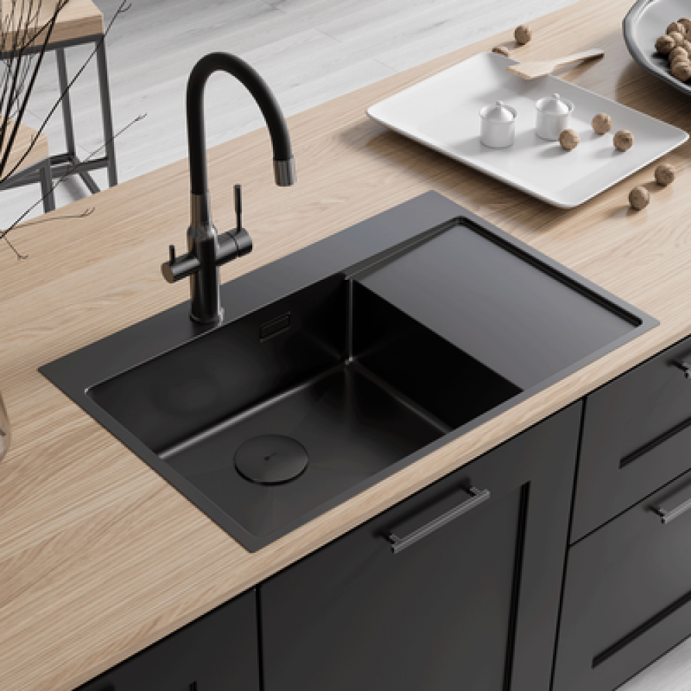 Кухонная мойка Lemark KEZADRA 780L прямоугольная с крылом из нержавеющей стали (чаша СЛЕВА) цвет: чёрный матовый (9932152)