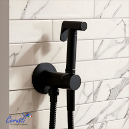 Смеситель с гигиеническим душем Ceruttispa БРАЙС SHB (BRAIES SHB) из латуни с шлангом 120 см, цвет черный матовый