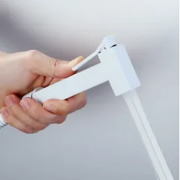 Душ RESIA W CK-P11W гигиенический со смесителем из латуни BOCH MANN, с шлангом 120 см, цвет БЕЛЫЙ