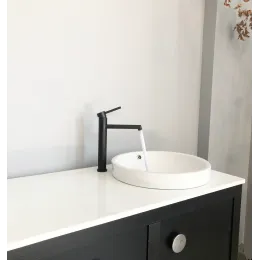 Смеситель STELLA B для раковины, BOCH MANN BM9130 ЧЕРНЫЙ матовый