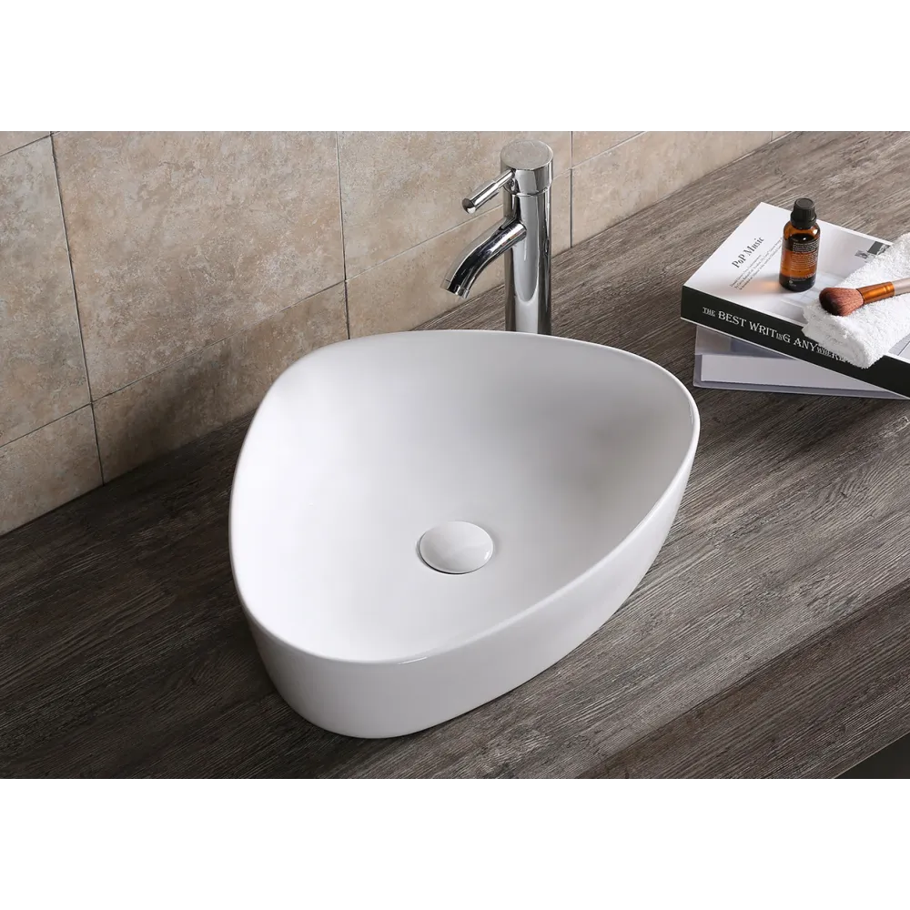 Раковина CR0089 накладная, белая, треугольная 510х410х120 Ceruttispa