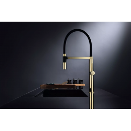 Смеситель Paulmark Leader с гибким изливом