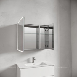 Зеркальный шкаф для ванной комнаты из алюминия SANCOS Evoke 900x700х136 мм с LED подсветкой