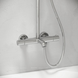 Душевая стойка с изливом и термостатом для ванны/душа Game