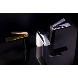 Смеситель для умывальника VENTURO золото