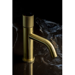 Смеситель STICK для умыв. низ. Mat Gold низкий с ручкой TOUCH