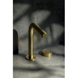 Смеситель автоматический для раковины на 2 отв. TECH Matt Gold