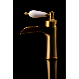 Смеситель для раковины Vogue золото