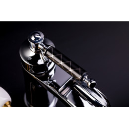 Смеситель для раковины Vogue золото