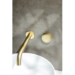 Смеситель автоматический для раковины из стены на 2 отв. TECH Matt Gold