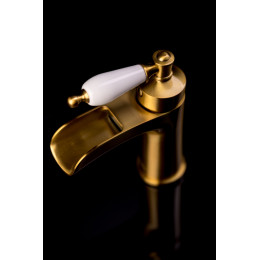 Смеситель для раковины Vogue золото