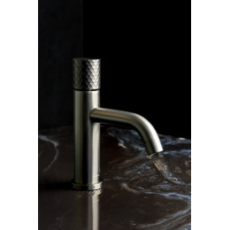 Смеситель STICK для умыв. низ. Nikel Brush низкий с ручкой DIAMOND