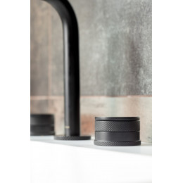 Смеситель на столешницу PRESTIGE на 3 отв. BLACK
