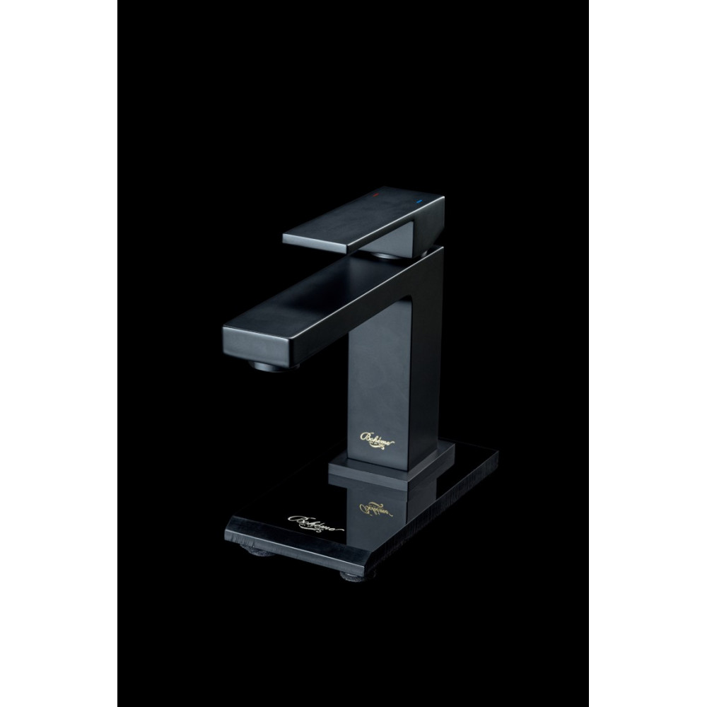 Cмеситель для умывальника Qubic Matt Black