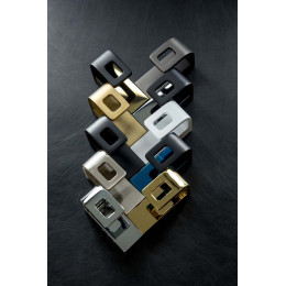 Крючок MattWhite серия Q