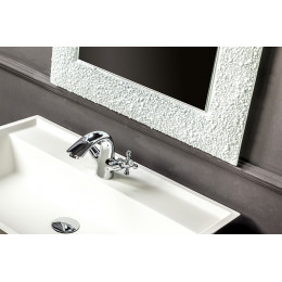 Зеркало AURA 60*90 белое, с подсветкой