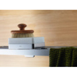 42819000 Axor Universal Accessories Дозатор для жидкого мыла с полочкой 150 мм для настенного монтаж