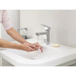 Смеситель для умывальника с донным клапаном CR 011.00