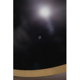 AZARIO зеркало Monaco-GOLD d1000 бесконтактный сенсор, доп.упаковка, парящая подсветка (в стену)