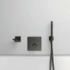 BC774A5 IDEALRAIN Металлический ручной душ типа Stick, цельный металлический корпус, цилиндрический дизайн, с логотипом Ideal Standard. Цветное покрыт