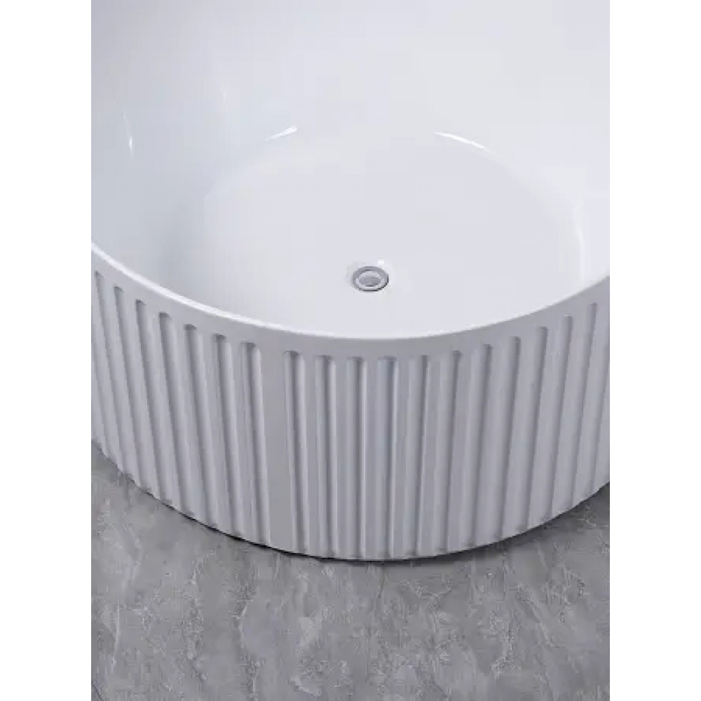 GAMMA  Ванна акриловая свободностоящая в комплекте с сифоном и металлической рамой 1500x1500x580 мм