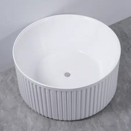 GAMMA  Ванна акриловая свободностоящая в комплекте с сифоном и металлической рамой 1500x1500x580 мм