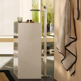 74530000 Metropol Смеситель напольного монтажа, однорычажный, с рукояткой Loop, без сливного гарнитура